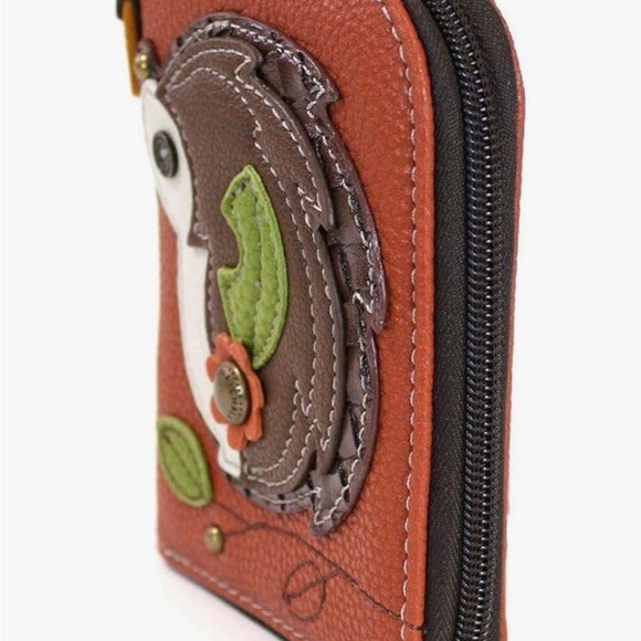 Chala *FREE POPSOCKET* Hedgehog Wallet/Wristlet - Picture 3 of 7